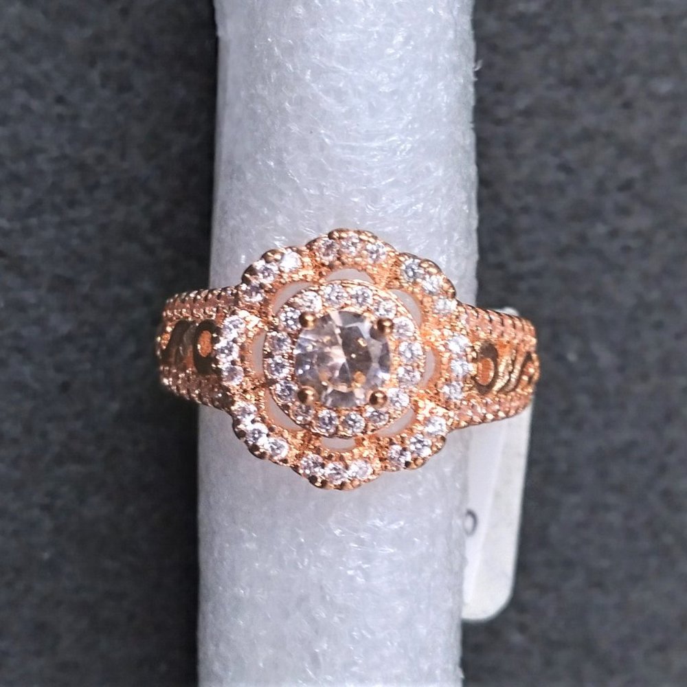 Brand New Beautiful Rose Gold Plated Pink & White CZ Floral Ring - Size 8